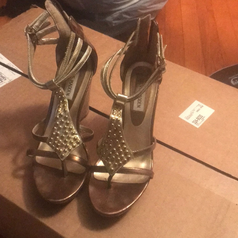 Steve Madden wedges
